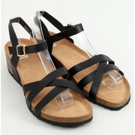 Schwarze Sandalen auf Kork-Keilabsatz H072 Negro 1