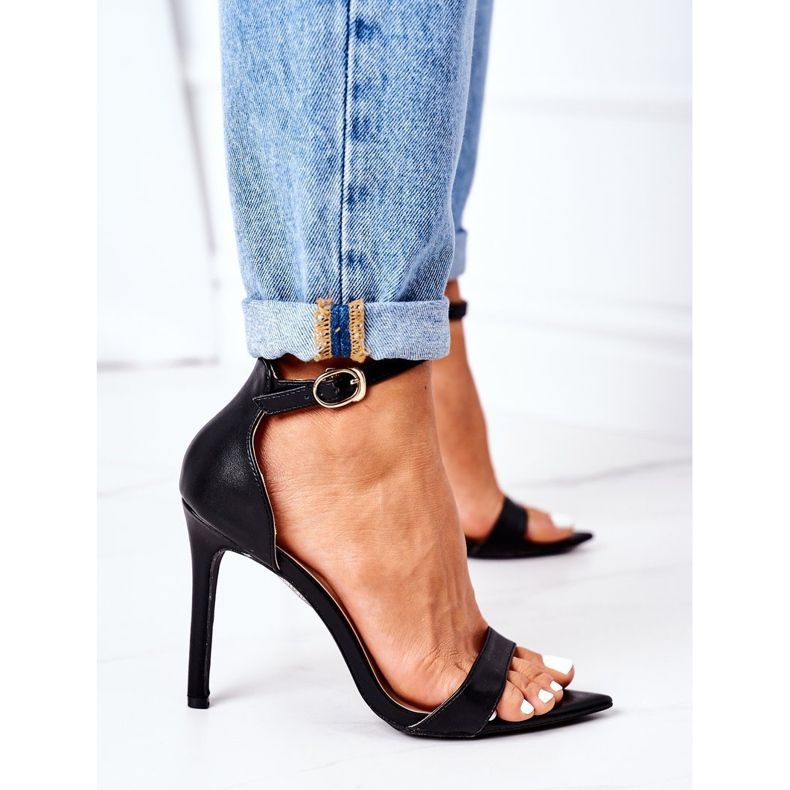 Elegante Sandalen auf schwarzem Lu Boo Heel 1