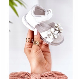 Apawwa Kindersandalen mit weißem Maysa-Klettverschluss 1