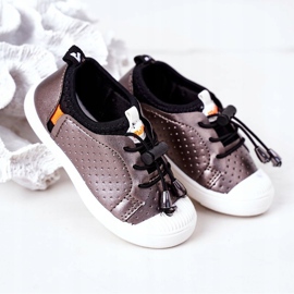 Silberne Slip-on-Spielplatz-Sneaker für Kinder schwarz grau 2