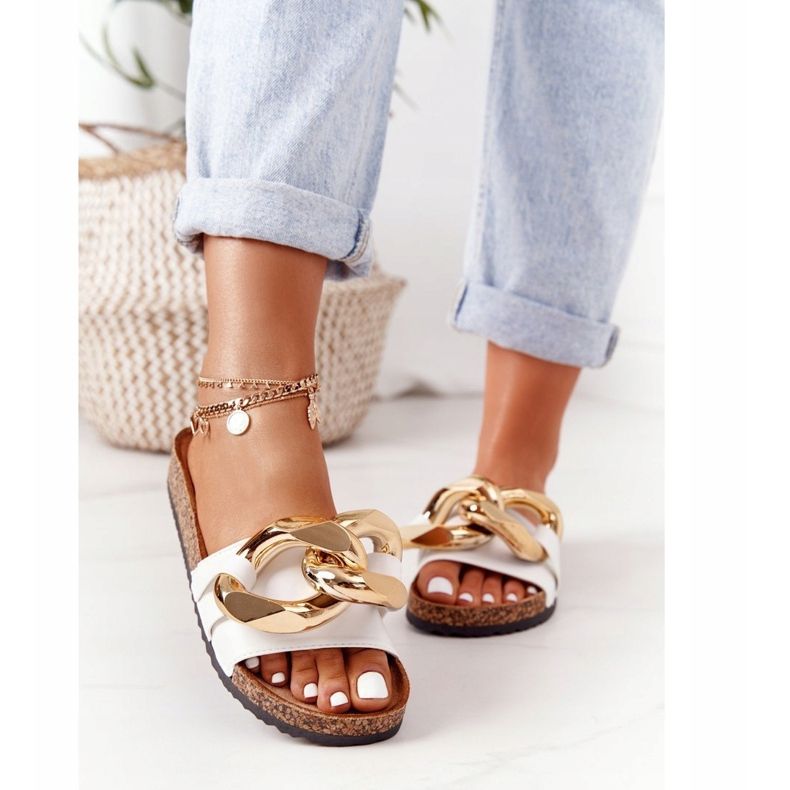 PS1 Weiße Flip-Flops mit einem letzten Kettentanz 1