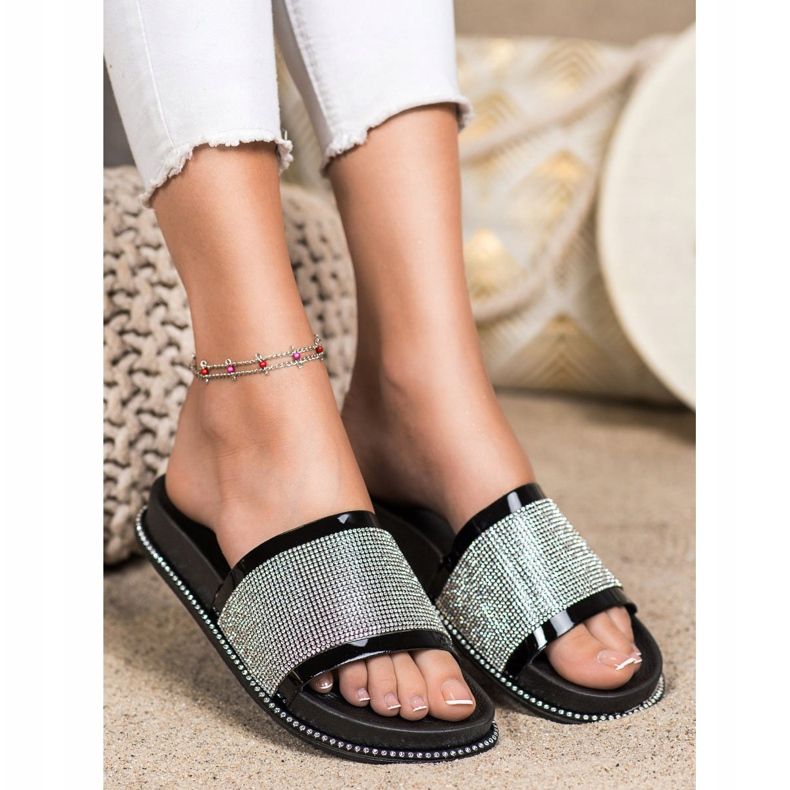 SHELOVET Glänzende schwarze Hausschuhe 2