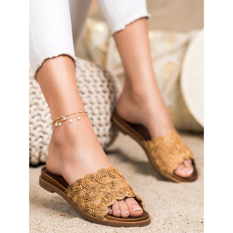 SHELOVET Braune geflochtene Hausschuhe 1