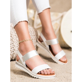 Best Shoes Modische Slip-On Sandalen silber- 1