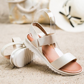 Best Shoes Modische Slip-On Sandalen golden 1