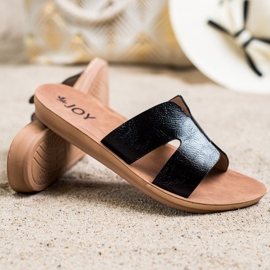 SHELOVET Hausschuhe aus Öko-Leder schwarz 1