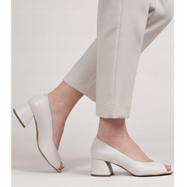 Marco Shoes 1576P beige Lederpumps mit stabilem Absatz 2