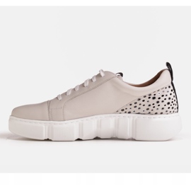 Marco Shoes Beige Sneaker mit Marco-Logo an der Ferse 1