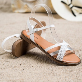 Laura Mode Lässige Sandalen weiß 1