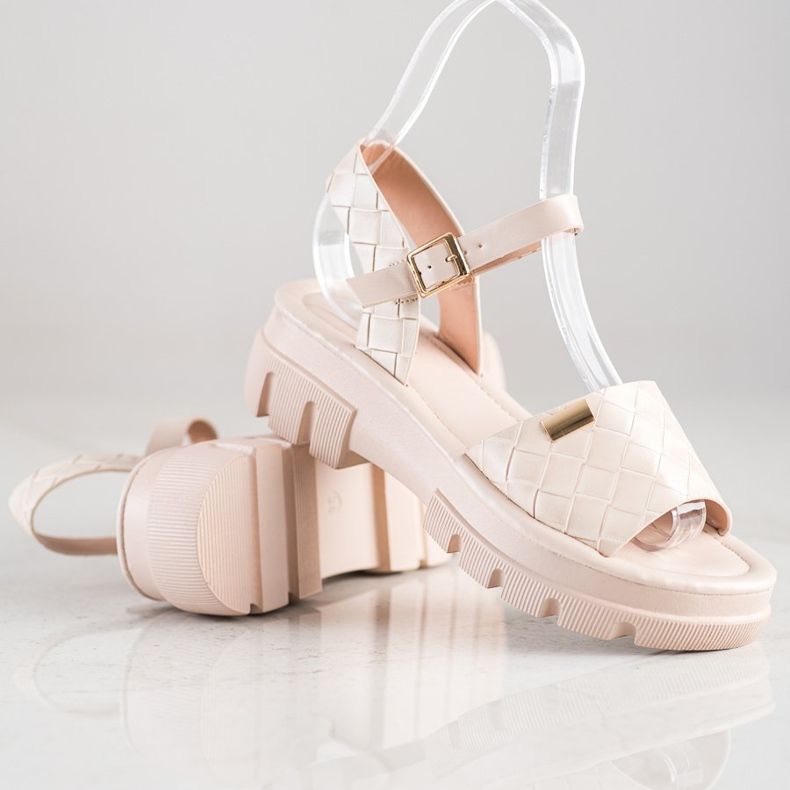 SHELOVET Sandalen auf der Fashion-Plattform beige 1