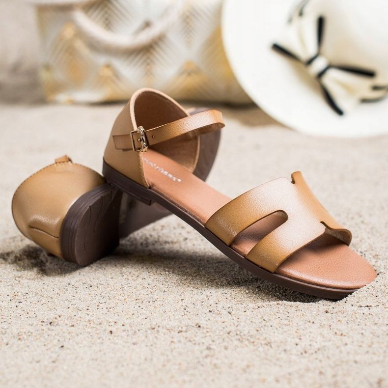 Ideal Shoes Klassische Sandalen aus Öko-Leder braun 1