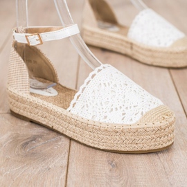 Sixth Sense Espadrilles mit Spitzeneinsatz weiß 1