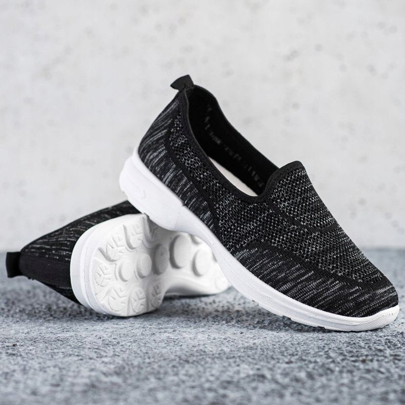 SHELOVET Durchbrochene Sportschuhe schwarz 1