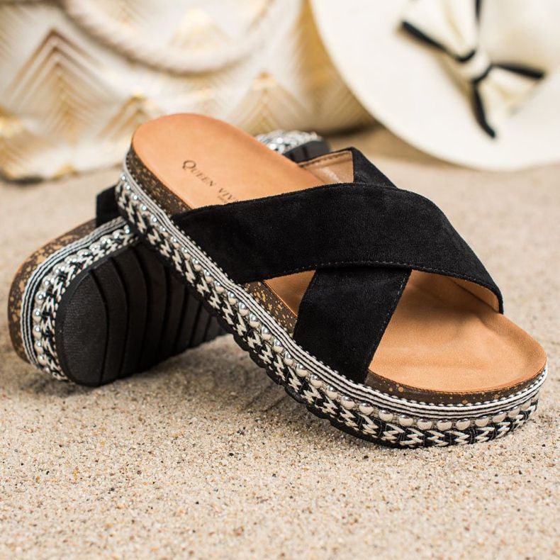 Queen Vivi Schwarze Hausschuhe auf der dekorativen Plattform 1