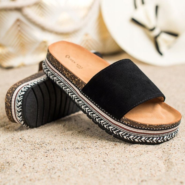 Queen Vivi Schwarze Hausschuhe auf der Plattform 1