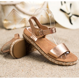 SHELOVET Bequeme goldene Sandalen 1