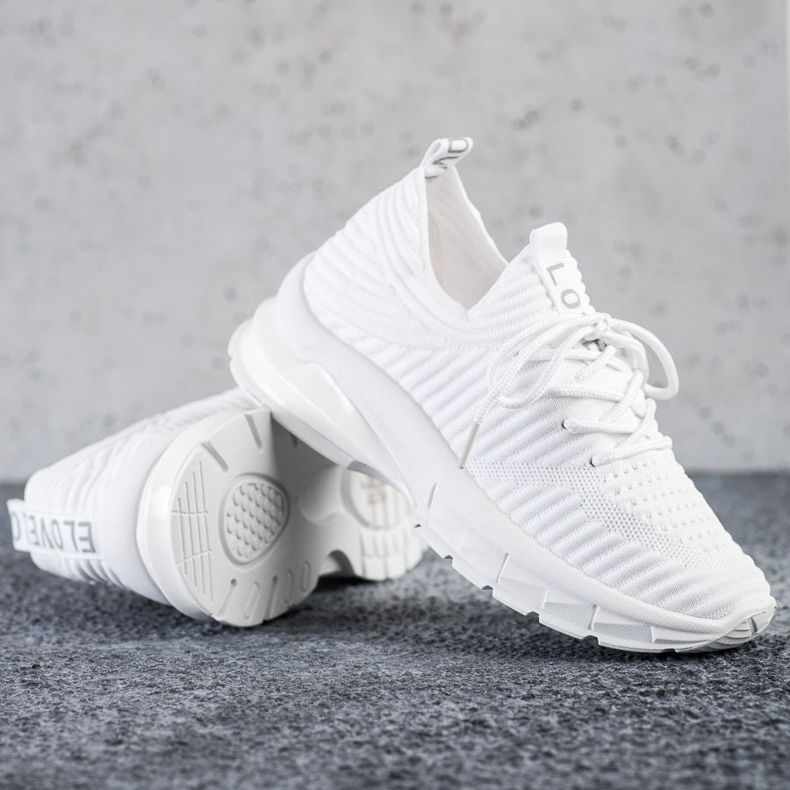 SHELOVET Weiße Turnschuhe auf der Plattform 1