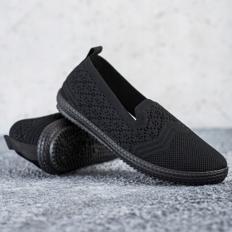 SHELOVET Schwarze Slipper 1