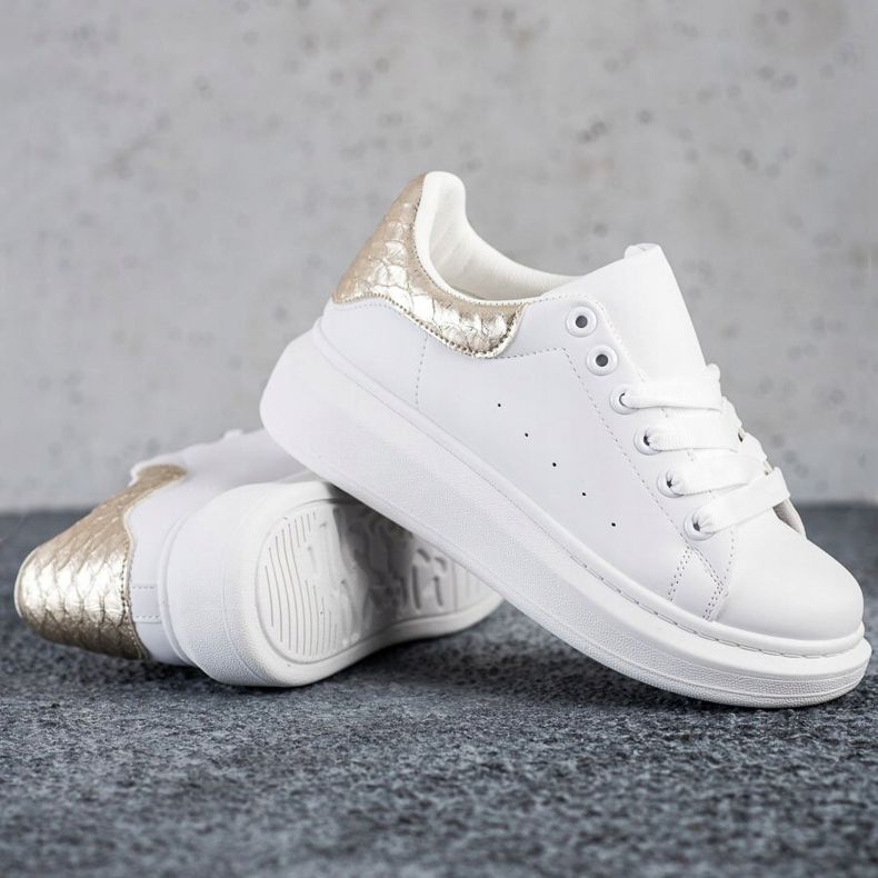 Weide Sneakers mit goldenem Einsatz weiß 1