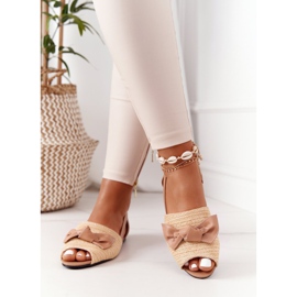 Flache Sandalen mit geflochtenem Beige Lu Boo 2