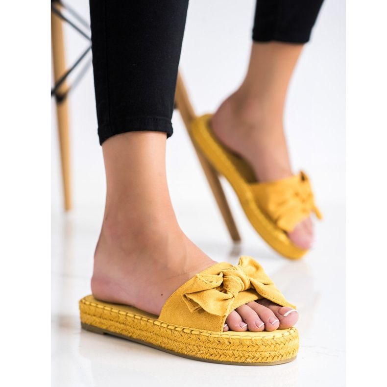 Coura Espadrilles Hausschuhe mit Schleife gelb 1