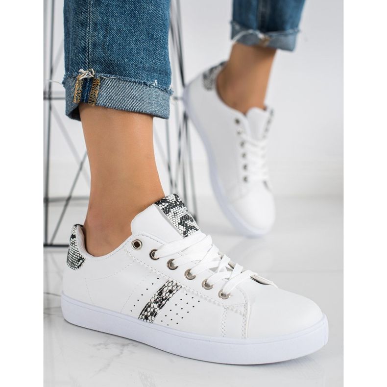 SHELOVET Lässige Sportschuhe weiß 2