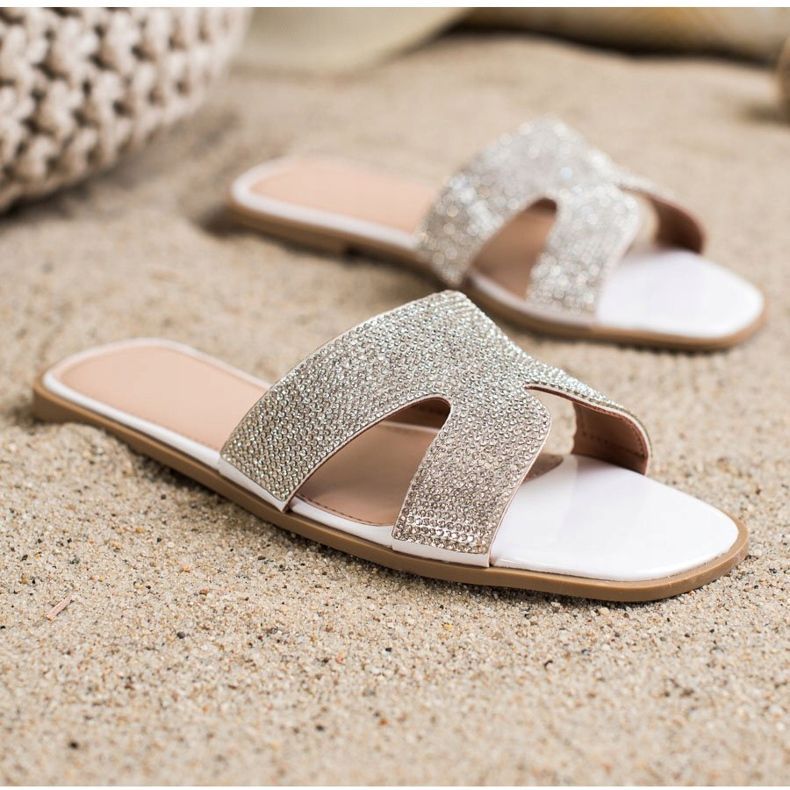 SHELOVET Hausschuhe mit Kristallen weiß 1