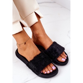 PE1 Gummipantoffeln mit Fell Schwarzer Schmirgel 1