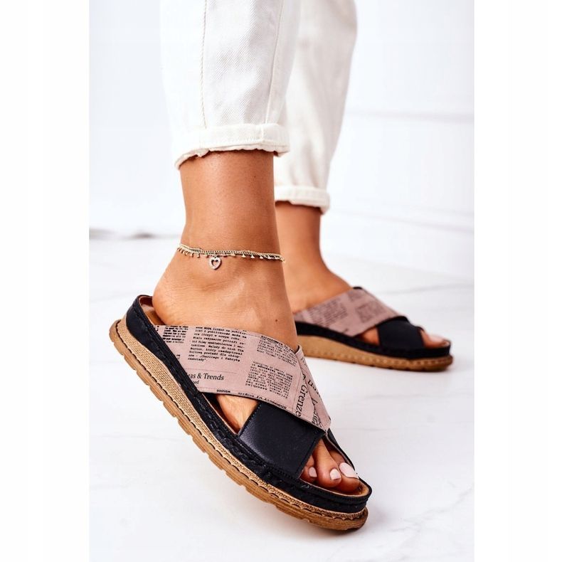 Maciejka 04986-01 Schwarzbraune Hausschuhe aus profiliertem Leder 2