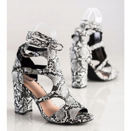 Bestelle Geschlossene Sandalen mit Bindung schwarz 1