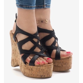 Schwarze Keilsandalen 10193 1