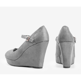 Graue Pumps am Prisca Wedge 1