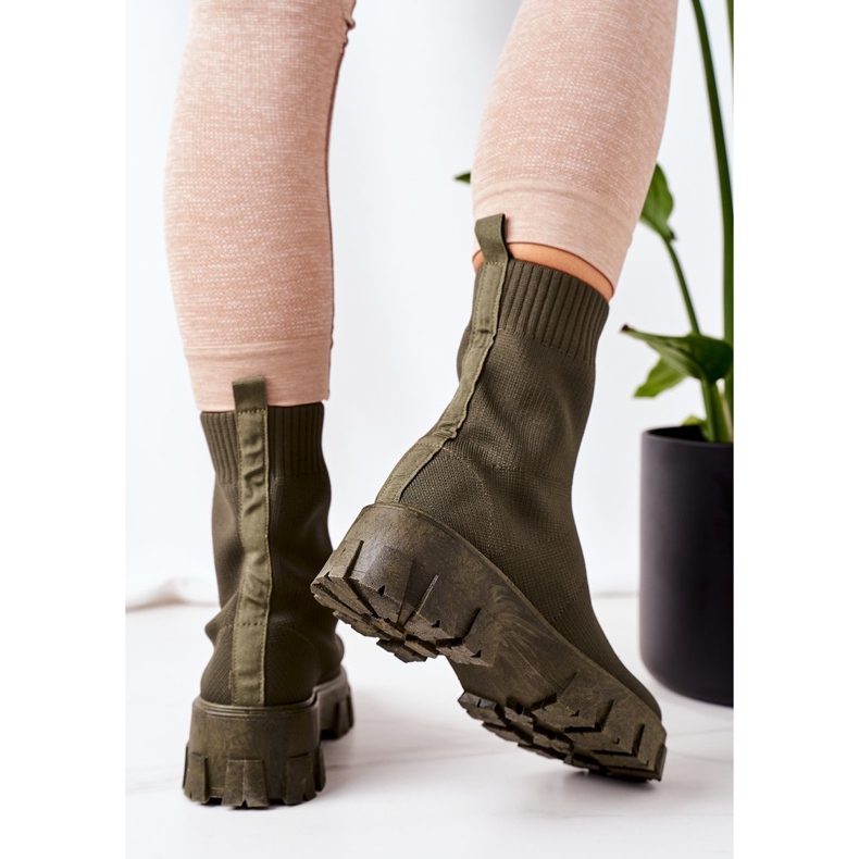 PS1 Arbeiter aus elastischem Stoff auf der grünen Inspirationsplattform 2