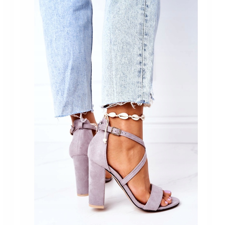 PS1 Wildledersandalen auf einer Bar Grauer Tanz mit mir 2