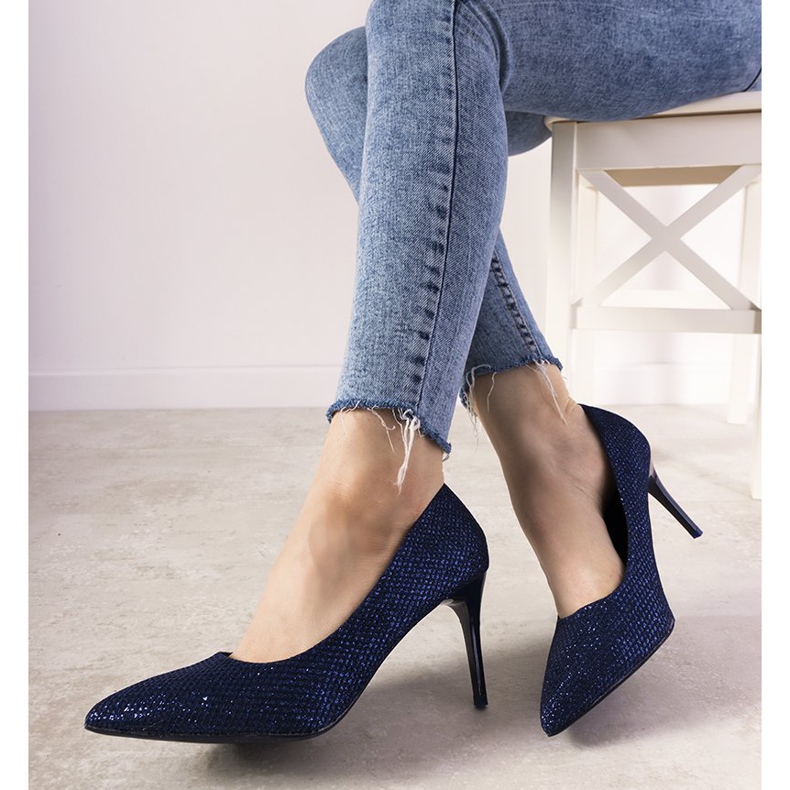 Marineblaue glänzende Pumps von Dolche navy blau 1
