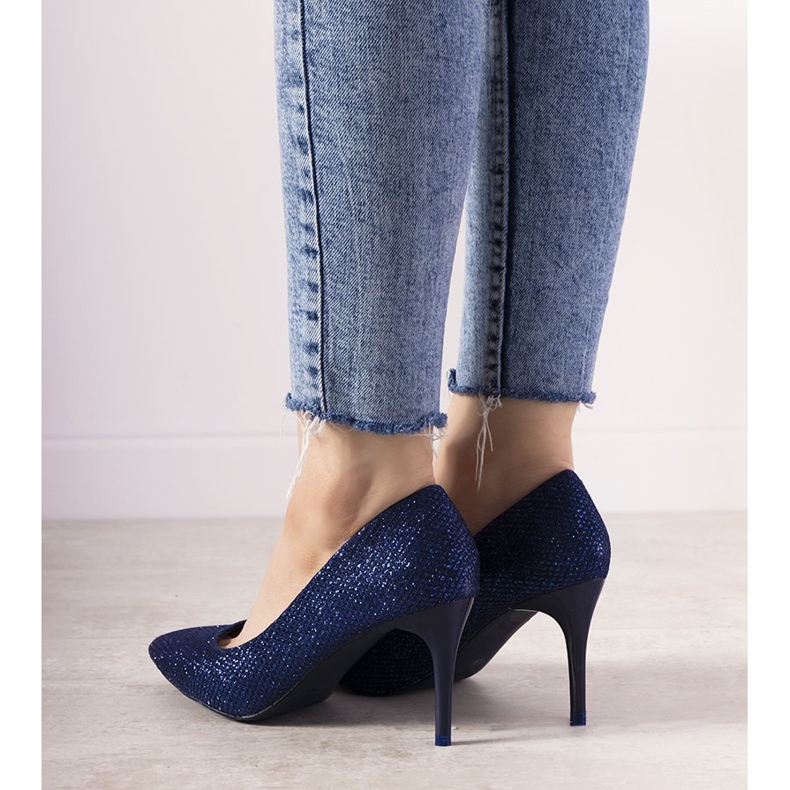 Marineblaue glänzende Pumps von Dolche 2