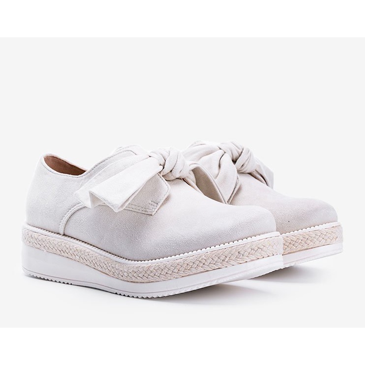 Beige Schuhe mit dicker Sindri-Sohle 1