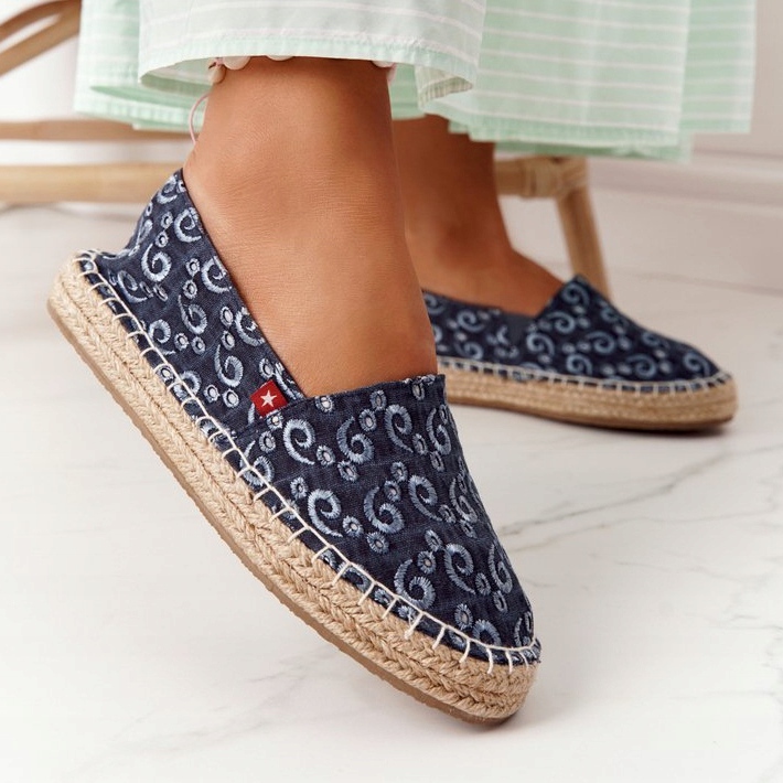 Espadrilles auf einer geflochtenen Plattform Big Star AA274628 Marineblau navy blau 1
