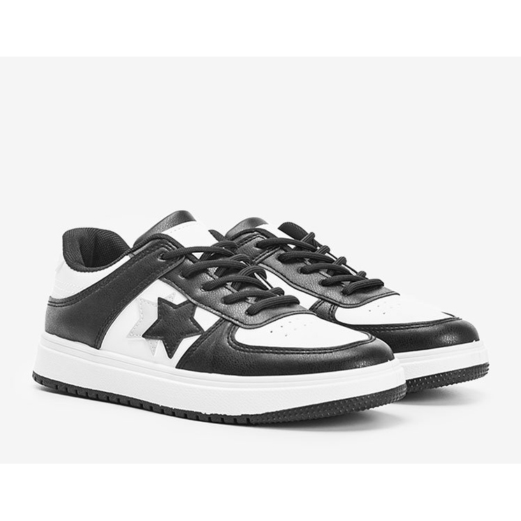 Schwarze und weiße Turnschuhe mit Sternen Polja 1