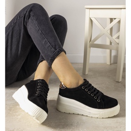 Schwarze Sport-Sneaker mit hoher Rapter-Sohle 1