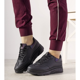 Schwarze Sneaker mit Kaori-Reflexeinsatz 1