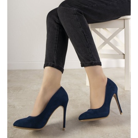 Marineblaue Pumps auf einem Dermeno-Absatz 1