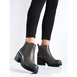 J. Star Warme Stiefel auf der Post grün 1