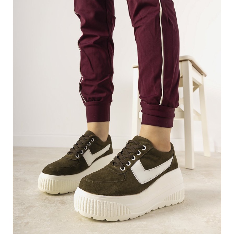 Grüne Sport-Sneaker mit hoher Chillout-Sohle 1