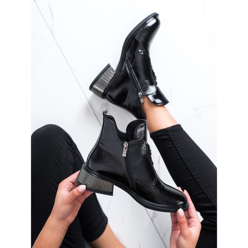 Filippo Stylische Stiefel mit dekorativem Absatz schwarz 1