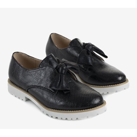 Schwarze Brogues mit Schleife von Hendi 1