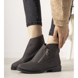 Graue Stiefel mit flachem Absatz Belados 1