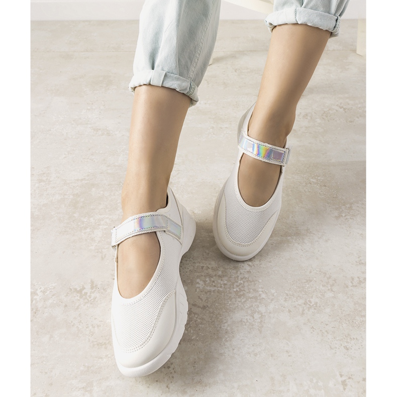 Weiße Sportschuhe mit holografischem Einsatz Melania 1