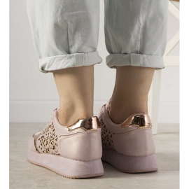 Rosa Sport-Sneaker mit durchbrochenem Festival-Muster 1