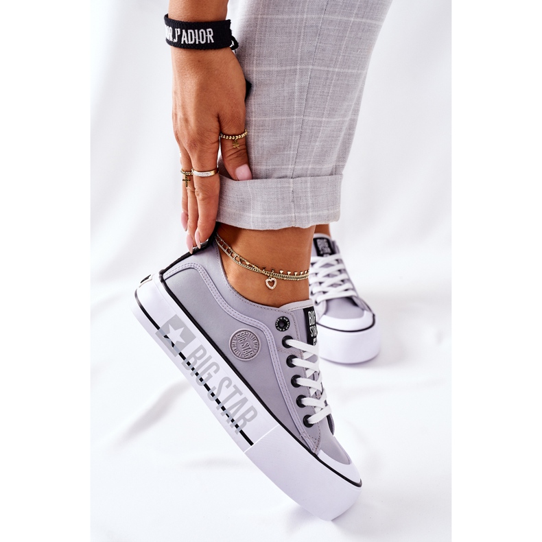 Sneakers On the Big Star II274023 Graue Plattform 2